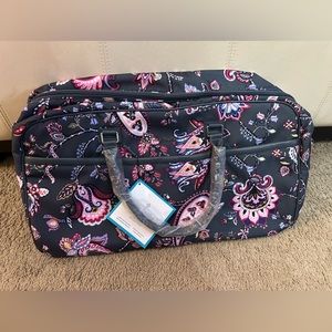 Vera Bradley Lat Flat Weekender Felicity Paisley NWT